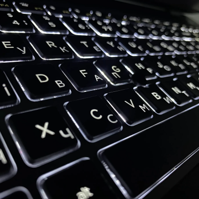 Ультрабук Dell Latitude 5510 / 15.6" (1920x1080) IPS / Intel Core i7-10610U (4 (8) ядра по 1.8 - 4.9 GHz) / 16 GB DDR4 / 256 GB SSD / Intel UHD Graphics / WebCam / SIM / TouchID