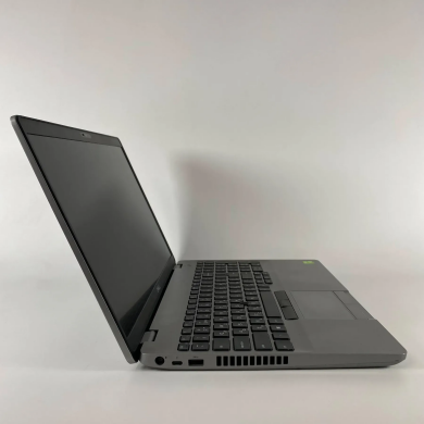 Ультрабук Dell Latitude 5511 / 15.6" (1920x1080) IPS / Intel Core i5-10400H (4 (8) ядра по 2.6 - 4.6 GHz) / 16 GB DDR4 / 256 GB SSD / nVidia GeForce MX250, 2 GB GDDR5, 64-bit / WebCam / SIM