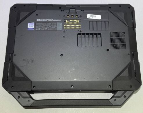 Защищенный ноутбук Dell Latitude 5414 Rugged / 14" (1366x768) TN / Intel Core i5-6300U (2 (4) ядра по 2.4 - 3.0 GHz) / 16 GB DDR4 / 256 GB SSD / Intel HD Graphics 520 / WebCam