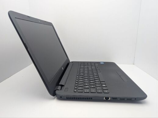 Ноутбук HP 15 ac154ng / 15.6" (1920x1080) IPS / Intel Celeron N3060 (2 ядра по 1.6 - 2.48 GHz) / 8 GB DDR3 / 120 GB SSD / Intel Graphics / WebCam / DVD-ROM