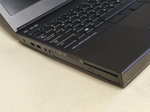 Мобильная рабочая станция Dell Precision M4800 / 15.6" (1920x1080) IPS / Intel Core i7-4710MQ (4 (8) ядра по 2.5 - 3.5 GHz) / 8 GB DDR3 / 256 GB SSD / AMD FirePro M5100, 2 GB GDDR5, 128-bit / WebCam / DVD-ROM Мобильная рабочая станция Dell Precision M4800 / 15.6" (1920x1080) IPS / Intel Core i7-4710MQ (4 (8) ядра по 2.5 - 3.5 GHz) / 8 GB DDR3 / 256 GB SSD / AMD FirePro M5100, 2 GB GDDR5, 128-bit / WebCam / DVD-ROM