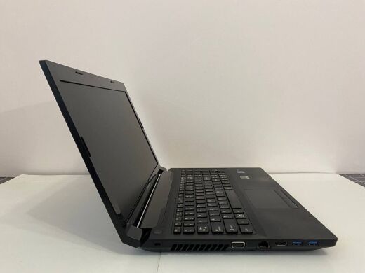 Ноутбук Б-клас Lenovo IdeaPad B580 / 15.6" (1366x768) TN / Intel Core i7-2620M (2 (4) ядра по 2.7 - 3.4 GHz) / 8 GB DDR3 / 240 GB SSD / nVidia GeForce 610M, 1 GB GDDR3, 64-bit / WebCam / DVD-ROM