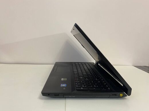Ноутбук Б-клас Lenovo IdeaPad B580 / 15.6" (1366x768) TN / Intel Core i7-2620M (2 (4) ядра по 2.7 - 3.4 GHz) / 8 GB DDR3 / 240 GB SSD / nVidia GeForce 610M, 1 GB GDDR3, 64-bit / WebCam / DVD-ROM