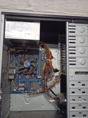 ПК Б-класс LogicPower Tower / Intel Core i5-2500 (4 ядра по 3.3 - 3.7 GHz) / 8 GB DDR3 / 320 GB HDD / Intel HD Graphics 2000 / 400W