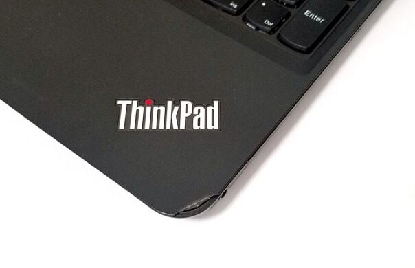 Ноутбук Б-клас Lenovo ThinkPad E565 / 15.6" (1366x768) TN / AMD A6-8500P (2 ядра по 1.6 - 3.0 GHz) / 8 GB DDR3 / 512 GB SSD / AMD Radeon R5 Graphics / WebCam Ноутбук Б-клас Lenovo ThinkPad E565 / 15.6" (1366x768) TN / AMD A6-8500P (2 ядра по 1.6 - 3.0 GHz) / 8 GB DDR3 / 512 GB SSD / AMD Radeon R5 Graphics / WebCam