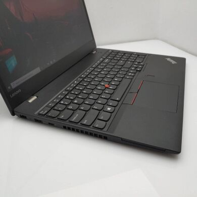 Ігровий ноутбук Lenovo Thinkpad P51s / 15.6" (3840x2160) IPS / Intel Core i7-6500U (2 (4) ядра по 2.5 - 3.1 GHz) / 16 GB DDR4 / 256 GB SSD / nVidia Quadro M520, 2 GB GDDR5, 64-bit / WebCam / DVD-ROM / Win 10 Pro
