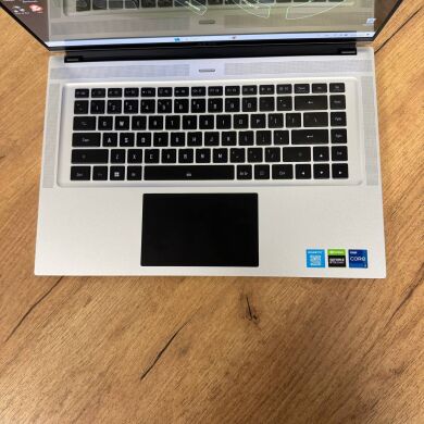 Игровой ноутбук Gigabyte Aero 16 XE5 / 16" (3840x2400) OLED / Intel Core i7-12700H (14 (20) ядер по 3.5 - 4.7 GHz) / 32 GB DDR5 / 1000 GB SSD / nVidia GeForce RTX 3070 Ti, 8 GB GDDR6, 256-bit / WebCam