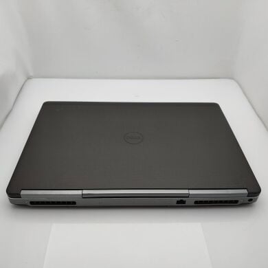 Ігровий ноутбук Dell Precision 7710 / 17.3" (3840х2160) IPS / Intel Core i7-6920HQ (4 (8) ядра по 2.9 - 3.8 GHz) / 8 GB DDR4 / 256 GB SSD / AMD FirePro W7170M, 4 GB GDDR5, 256-bit / WebCam / NO ODD