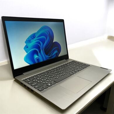 Игровой ноутбук Lenovo IdeaPad 3 15IIL05 / 15.6" (1920x1080) TN / Intel Core i3-1005G1 (2 (4) ядра по 1.2 - 3.4 GHz) / 8 GB DDR4 / 256 GB SSD / nVidia GeForce MX330, 2 GB GDDR5, 64-bit / WebCam