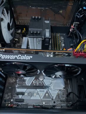 Ігровий ПК AeroCool PGS FALCON-A-BK-V1 FRGB Tower / Intel Core i5-8400 (6 ядер по 2.8 - 4.0 GHz) / 32 GB DDR4 / 256 GB SSD M.2 + 512 GB SSD M.2 + 500 GB HDD / AMD Radeon RX 5700, 8 GB GDDR6, 256-bit / 600W + Мишка, клавіатура, кабелі HDMI та живлення