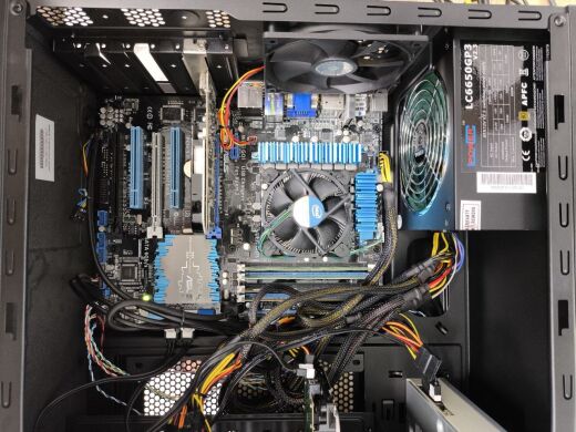 Компьютер Б-класс CoolerMaster CM Force 500 Tower / Intel Core i7-3770 (4 (8) ядра по 3.4 - 3.9 GHz) / 16 GB DDR3 / 500 GB HDD / nVidia GeForce GT 630, 2 GB DDR3, 128-bit / 650W / WiFi 