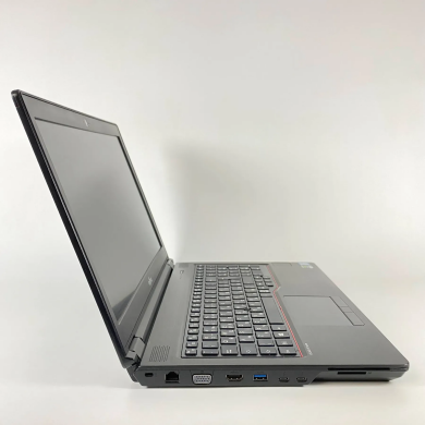 Мобильная рабочая станция Б-класс Fujitsu Celsius H780 / 15.6" (1920x1080) IPS / Intel Core i7-8750H (6 (12) ядер по 2.2 - 4.1 GHz) / 16 GB DDR4 / 512 GB SSD / nVidia Quadro P600, 4 GB GDDR5, 128-bit / WebCam / VGA / USB Type-C
