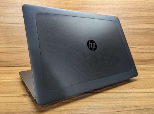 Мобільна робоча станція HP zBook 17 G3 / 17.3" (1600x900) TN / Intel Core i7-6700HQ (4 (8) ядра по 2.6 - 3.5 GHz) / 16 GB DDR4 / 512 GB SSD / nVidia Quadro M1000M, 2 GB DDR3, 128-bit / TouchID / WebCam / Windows 10