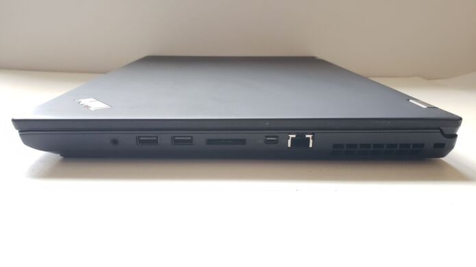 Мобильная рабочая станция Lenovo ThinkPad P72 / 17.3" (1920x1080) IPS / Intel Core i7-8850H (6 (12) ядер по 2.6 - 4.3 GHz) / 32 GB DDR4 / 128 GB SSD + 512 GB SSD + 750 GB HDD / nVidia Quadro P2000, 4 GB GDDR5, 128-bit / WebCam Мобильная рабочая станция Lenovo ThinkPad P72 / 17.3" (1920x1080) IPS / Intel Core i7-8850H (6 (12) ядер по 2.6 - 4.3 GHz) / 32 GB DDR4 / 128 GB SSD + 512 GB SSD + 750 GB HDD / nVidia Quadro P2000, 4 GB GDDR5, 128-bit / WebCam