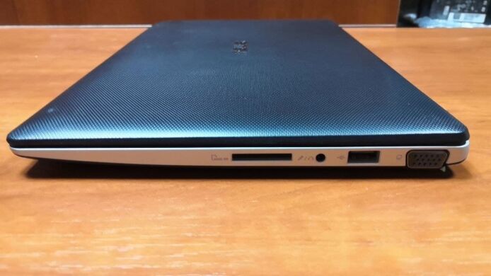 Ноутбук Asus VivoBook X201E / 11.6" (1366х768) TN LED / Intel Celeron 847 (2 ядра по 1.1 GHz) / 2 GB DDR3 / 80 GB SSD / WebCam