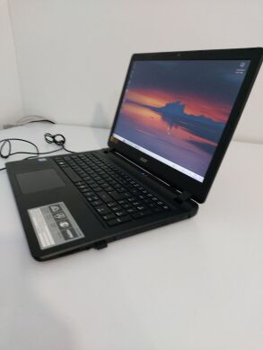 Ноутбук Б-класс Acer Aspire ES1-572 / 17.3" (1600x900) TN / Intel Core i3-6006U (2 (4) ядра по 2.0 GHz) / 8 GB DDR4 / 256 GB SSD / Intel HD Graphics 520 / WebCam / DVD-ROM + Беспроводная мышка