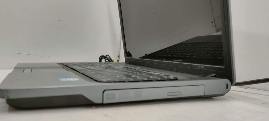 Ноутбук Б-класс HP 530 / 15.4" (1280x800) TN / Intel Core 2 Duo T5500 (2 ядра по 1.66 GHz) / 4 GB DDR2 / 250 GB HDD / Intel GMA 945 Graphics / DVD-ROM / Без АКБ Ноутбук Б-класс HP 530 / 15.4" (1280x800) TN / Intel Core 2 Duo T5500 (2 ядра по 1.66 GHz) / 4 GB DDR2 / 250 GB HDD / Intel GMA 945 Graphics / DVD-ROM / Без АКБ