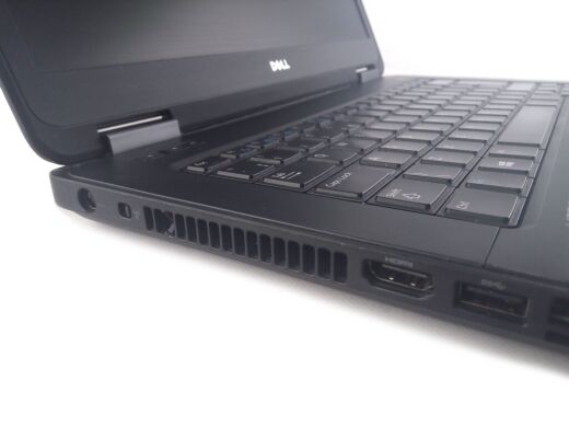 Ноутбук Dell Latitude E5440 / 14" (1366x768) TN / Intel Core i5-4200U (2 (4) ядра по 1.6 - 2.6 GHz) / 8 GB DDR3 / 240 GB SSD / nVidia GeForce GT 720M, 2 GB GDDR3, 64-bit / WebCam / DVD-ROM