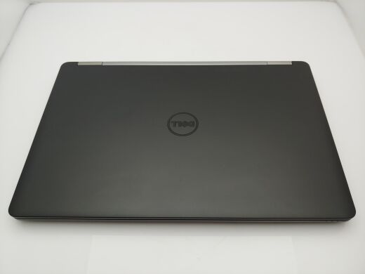 Ноутбук Dell Lattitude E5570 Black / 15.6" (1366x768) TN / Intel Core i5-6440HQ (4 ядра по 2.6 - 3.5 GHz) / 8 GB DDR4 / 250 GB SSD / Intel HD Graphics 530 / USB 3.0 