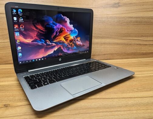 Ноутбук HP ENVY m6-k010dx / 15.6" (1366x768) TN / AMD A10-5745M (4 ядра по 2.1 - 2.9 GHz) / 8 GB DDR3 / 240 GB SSD / AMD Radeon HD 8610G / WebCam / Windows 10