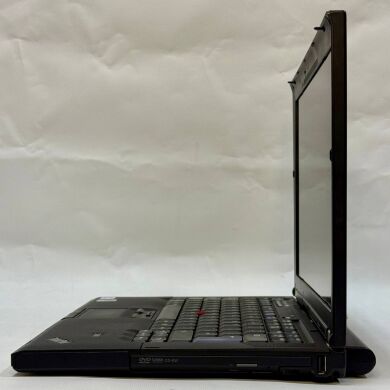 Ноутбук Б-класс Lenovo ThinkPad T400 / 14" (1280x800) TN / Intel Core 2 Duo P8600 (2 ядра по 2.4 GHz) / 4 GB DDR3 / 160 GB HDD / Mobile Intel 4 Series Express Chipset Family / DVD-ROM