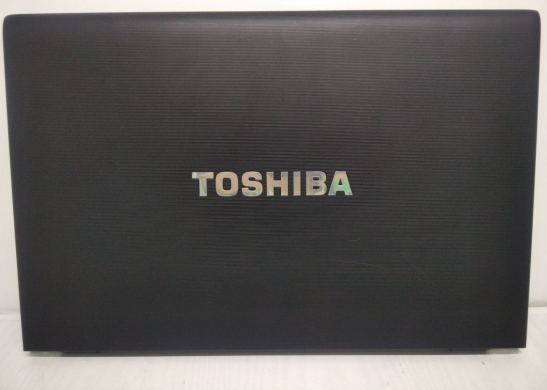 Ноутбук Toshiba R950 / 15.6" (1366х768) TN / Intel Core i5-3320M (2 (4) ядра по 2.6 - 3.3 GHz) / 4 GB DDR3 / 240 GB SSD / AMD Radeon HD 7570M, 1 GB GDDR5, 64-bit