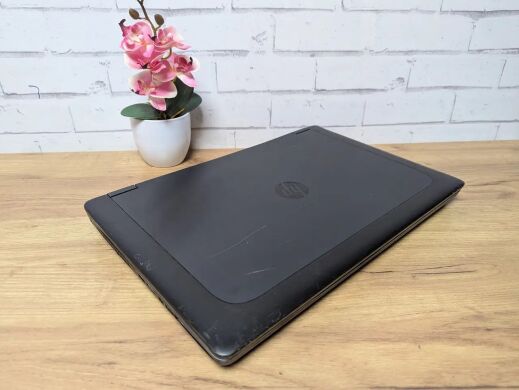 Робоча станція Б-клас HP ZBook 17 G2 / 17.3" (1920x1080) TN / Intel Core i7-4940MX (4 (8) ядра по 3.1 - 4.0 GHz) / 32 GB DDR3 / 256 GB SSD + 500 GB HDD / nVidia Quadro K4100M, 4 GB GDDR5, 256-bit / WebCam