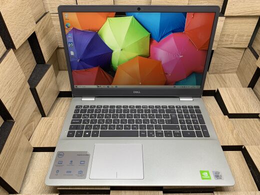 Ультрабук Б-клас Dell Inspiron 15 5593 / 15.6" (1920x1080) IPS / Intel Core i7-1065G7 (4 (8) ядра по 1.3 - 3.9 GHz) / 8 GB DDR4 / 256 GB SSD / nVidia GeForce MX230, 2 GB GDDR5, 64-bit / WebCam / Windows 10 лицензия