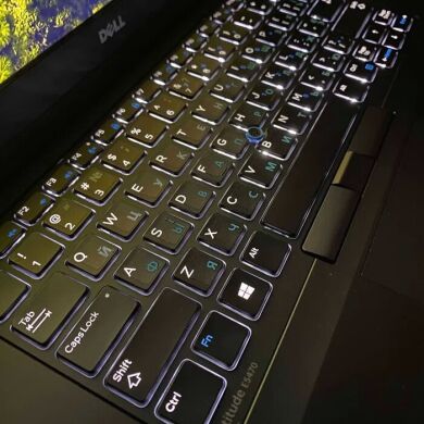 Ультрабук Dell Latitude E5470 / 14" (1920x1080) TN / Intel Core i5-6440HQ (4 ядра по 2.6 - 3.5 GHz) / 8 GB DDR4 / 128 GB SSD / Intel HD Graphics 530 / HDMI Ультрабук Dell Latitude E5470 / 14" (1920x1080) TN / Intel Core i5-6440HQ (4 ядра по 2.6 - 3.5 GHz) / 8 GB DDR4 / 128 GB SSD / Intel HD Graphics 530 / HDMI