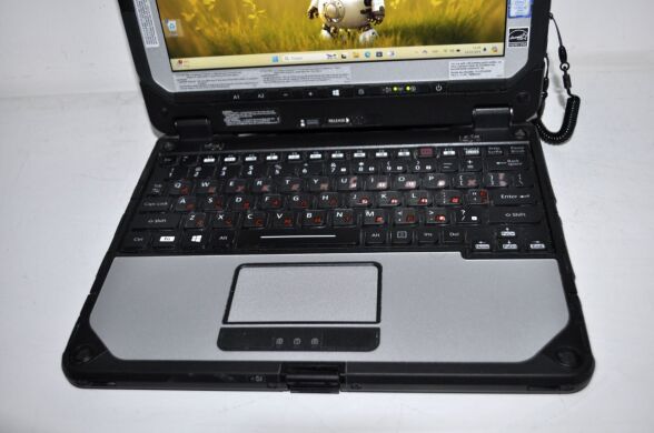 Защищенный нетбук-трансформер Panasonic Toughbook CF-20 MK2 / 10.1" (1920x1200) IPS Touch / Intel Core i5-7Y57 (2 (4) ядра по 1.2 - 3.3 GHz) / 8 GB DDR3 / 256 GB SSD / Intel HD Graphics 615 / WebCam 2 MP + 8 MP / Два АКБ / Windows 11 Pro + Стилус