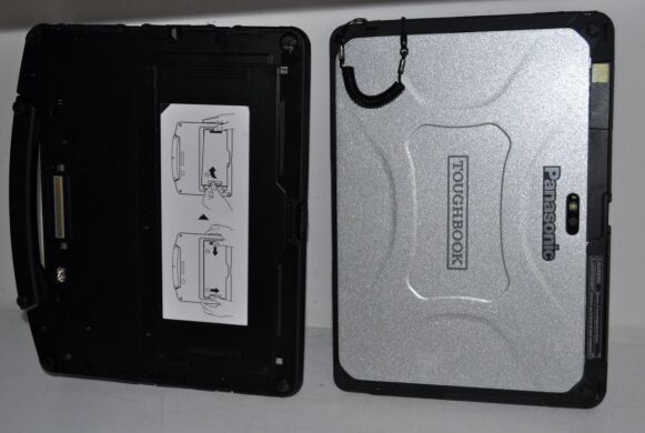 Защищенный нетбук-трансформер Panasonic Toughbook CF-20 MK2 / 10.1" (1920x1200) IPS Touch / Intel Core i5-7Y57 (2 (4) ядра по 1.2 - 3.3 GHz) / 8 GB DDR3 / 256 GB SSD / Intel HD Graphics 615 / WebCam 2 MP + 8 MP / Два АКБ / Windows 11 Pro + Стилус