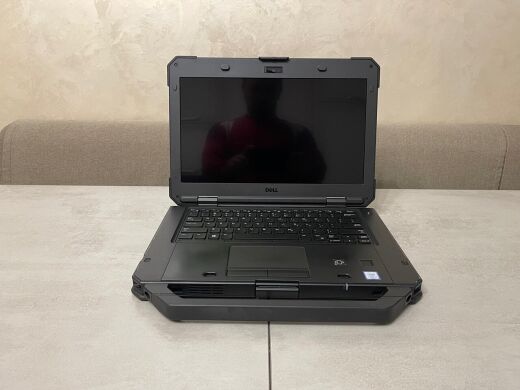 Захищений ноутбук Б-клас Dell Latitude 5420&nbsp;Rugged / 14" (1920x1080) IPS / Intel Core i5-8350U (4 (8) ядра по 1.7 - 3.6 GHz) / 16 GB DDR4 / 512 GB SSD M.2 / Intel UHD Graphics 620 / WebCam / Bluetooth / Два АКБ