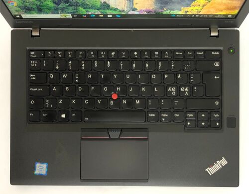 Ігровий ноутбук Б-клас Lenovo ThinkPad T470p / 14" (2560x1440) IPS / Intel Core i7-7820HQ (4 (8) ядра по 2.9 - 3.9 GHz) / 16 GB DDR4 / 512 GB SSD / nVidia GeForce 940MX, 2 GB GDDR5, 64-bit / WebCam / Win 10 Pro Ігровий ноутбук Б-клас Lenovo ThinkPad T470p / 14" (2560x1440) IPS / Intel Core i7-7820HQ (4 (8) ядра по 2.9 - 3.9 GHz) / 16 GB DDR4 / 512 GB SSD / nVidia GeForce 940MX, 2 GB GDDR5, 64-bit / WebCam / Win 10 Pro
