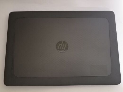 Мобільна робоча станція HP Zbook 15 G3 / 15.6" (1920x1080) TN / Intel Xeon E3-1505M v5 (4 (8) ядра по 2.8 - 3.7 GHz) / 16 GB DDR4 / 256 GB SSD / nVidia Quadro M1000M, 2 GB GDDR5, 128-bit / WebCam / Windows 10 Pro