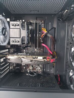Ігровий ПК 1stPlayer D4-4R1-WH Tower / Intel Xeon E3-1270 v5 (аналог Intel Core i7-7700) (4 (8) ядра по 3.6 - 4.0 GHz) / 16 GB DDR4 / 1000 GB SSD / nVidia GeForce GTX 1060, 6 GB GDDR5, 192-bit / 700W