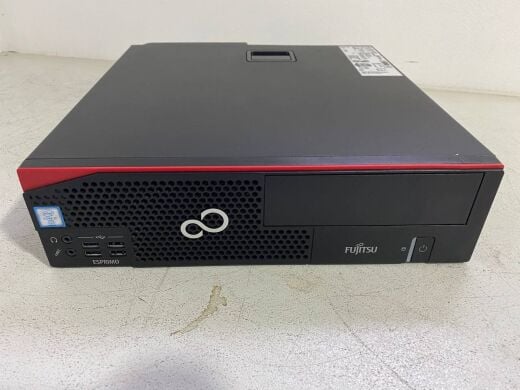 Комп'ютер Fujitsu Esprimo D956 E85 SFF / Intel Core i7-6700 (4 (8) ядра по 3.4 - 4.0 GHz) / 16 GB DDR4 / 128 GB SSD / nVidia Quadro K1200, 4 GB GDDR5, 128-bit