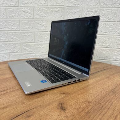 Ультрабук Б-класс HP ProBook 650 G8 / 15.6" (1920x1080) IPS / Intel Core i5-1135G7 (4 (8) ядра по 2.4 - 4.2 GHz) / 16 GB DDR4 / 512 GB SSD / Intel Iris Xe Graphics / WebCam
