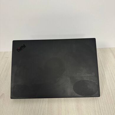 Мобільна робоча станція Б-клас Lenovo ThinkPad P15 Gen 1 / 15.6" (1920x1080) IPS / Intel Core i7-8850H (6 (12) ядер по 2.6 - 4.3 GHz) / 16 GB DDR4 / 256 GB SSD NVMe / nVidia Quadro P1000, 4 GB GDDR5, 128-bit / WebCam