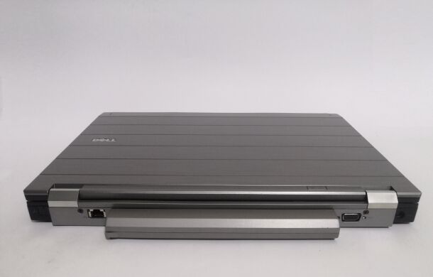 Мобильная рабочая станция Dell Precision M4500 / 15.6" (1920x1080) TN / Intel Core i5-540M (2 (4) ядра по 2.53 - 3.07 GHz) / 4 GB DDR3 / 500 GB HDD / nVidia Quadro FX 880M, 1 GB GDDR3, 128-bit / DVD-RW