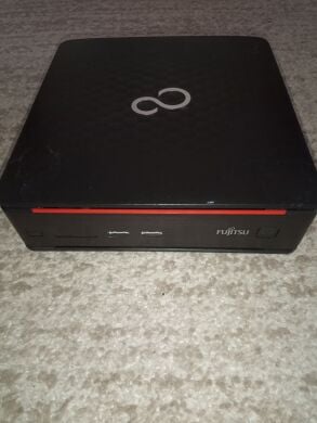 Неттоп Б-класс Fujitsu Esprimo Q920 USFF / Intel Core i5-4590T (4 ядра по 2.0 - 3.0 GHz) / 4 GB DDR3 / 120 GB SSD / Intel HD Graphics 4600 Неттоп Б-класс Fujitsu Esprimo Q920 USFF / Intel Core i5-4590T (4 ядра по 2.0 - 3.0 GHz) / 4 GB DDR3 / 120 GB SSD / Intel HD Graphics 4600