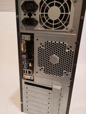 ПК Б-класс LogicPower Tower / Intel Core i3-4130 (2 (4) ядра по 3.4 GHz) / 8 GB DDR3 / 250 GB HDD / Intel HD Graphics 4400 / 400W