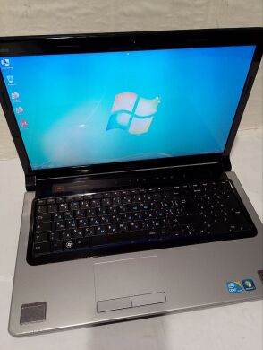 Ноутбук Dell Studio 1747 / 17.3" (1600x900) TN / Intel Core i7-720QM (4 (8) ядра по 1.6 - 2.8 GHz) / 4 GB DDR3 / 500 GB HDD / AMD Radeon HD 4650, 1GB DDR3, 128-bit / WebCam / Win 7
