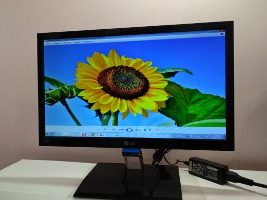 Монітор Б-клас LG Flatron E1960S-PN / 18.5" (1366x768) TN / VGA