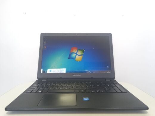 Ноутбук Acer Aspire ES1-512 / 15.6" (1366x768) TN / Intel Celeron N2920 (4 ядра по 1.86 - 2.0 GHz) / 4 GB DDR3 / 500 GB HDD / Intel HD Graphics / WebCam