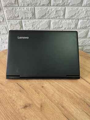 Ігровий ноутбук Lenovo IdeaPad 700-15ISK / 15.6" (1920x1080) IPS / Intel Core i7-6700HQ (4 (8) ядра по 2.6 - 3.5 GHz) / 16 GB DDR4 / 256 GB SSD + 1000 GB HDD / nVidia GeForce GTX 950M, 4 GB DDR3, 128-bit / WebCam