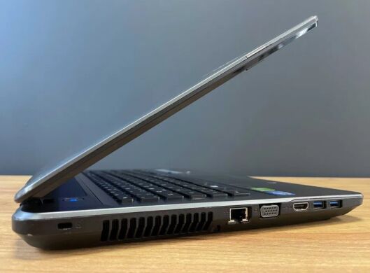 Ігровий ноутбук Acer Aspire E1-771G / 17.3" (1600x900) TN / Intel Core i5-3230M (2 (4) ядра по 2.6 - 3.2 GHz) / 6 GB DDR3 / 500 GB HDD / nVidia GeForce GT 710M, 1 GB DDR3, 64-bit / WebCam / DVD-RW / Win 10 Ігровий ноутбук Acer Aspire E1-771G / 17.3" (1600x900) TN / Intel Core i5-3230M (2 (4) ядра по 2.6 - 3.2 GHz) / 6 GB DDR3 / 500 GB HDD / nVidia GeForce GT 710M, 1 GB DDR3, 64-bit / WebCam / DVD-RW / Win 10