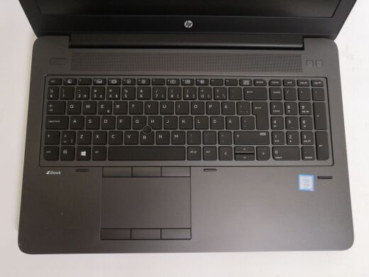 Мобільна робоча станція HP Zbook 15 G3 / 15.6" (1920x1080) TN / Intel Xeon E3-1505M v5 (4 (8) ядра по 2.8 - 3.7 GHz) / 16 GB DDR4 / 256 GB SSD / nVidia Quadro M1000M, 2 GB GDDR5, 128-bit / WebCam / Windows 10 Pro