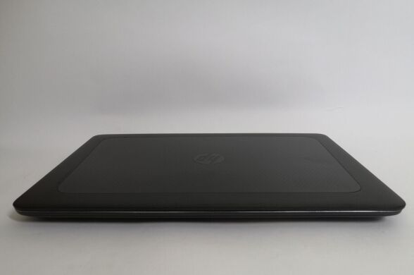 Мобільна робоча станція HP Zbook 15 G3 / 15.6" (1920x1080) TN / Intel Xeon E3-1505M v5 (4 (8) ядра по 2.8 - 3.7 GHz) / 16 GB DDR4 / 256 GB SSD / nVidia Quadro M1000M, 2 GB GDDR5, 128-bit / WebCam / Windows 10 Pro
