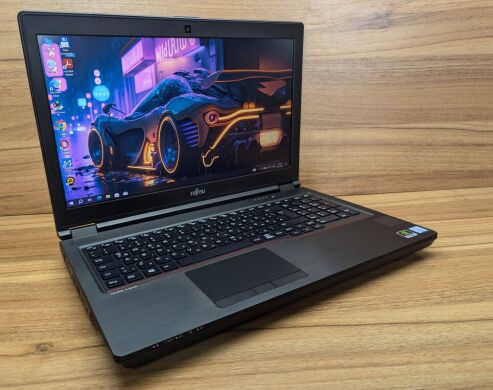 Мобільна робоча станція Fujitsu Celsius H780 / 15.6" (1920x1080) IPS / Intel Core i7-8750H (6 (12) ядер по 2.2 - 4.1 GHz) / 64 GB DDR4 / 512 GB SSD / nVidia Quadro P600, 4 GB GDDR5, 128-bit / WebCam / HDMI / Windows 10