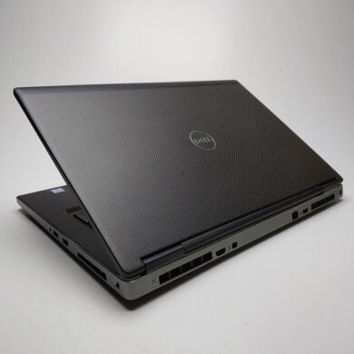 Мобільна робоча станція Dell Precision 7730 / 17.3" (1920x1080) IPS / Intel Core i7-8850H (6 (12) ядер по 2.6 - 4.3 GHz) / 16 GB DDR4 / 1000 GB SSD / AMD Radeon Pro WX 4150, 4 GB GDDR5, 128-bit / WebCam / Win 10 Pro Мобільна робоча станція Dell Precision 7730 / 17.3" (1920x1080) IPS / Intel Core i7-8850H (6 (12) ядер по 2.6 - 4.3 GHz) / 16 GB DDR4 / 1000 GB SSD / AMD Radeon Pro WX 4150, 4 GB GDDR5, 128-bit / WebCam / Win 10 Pro